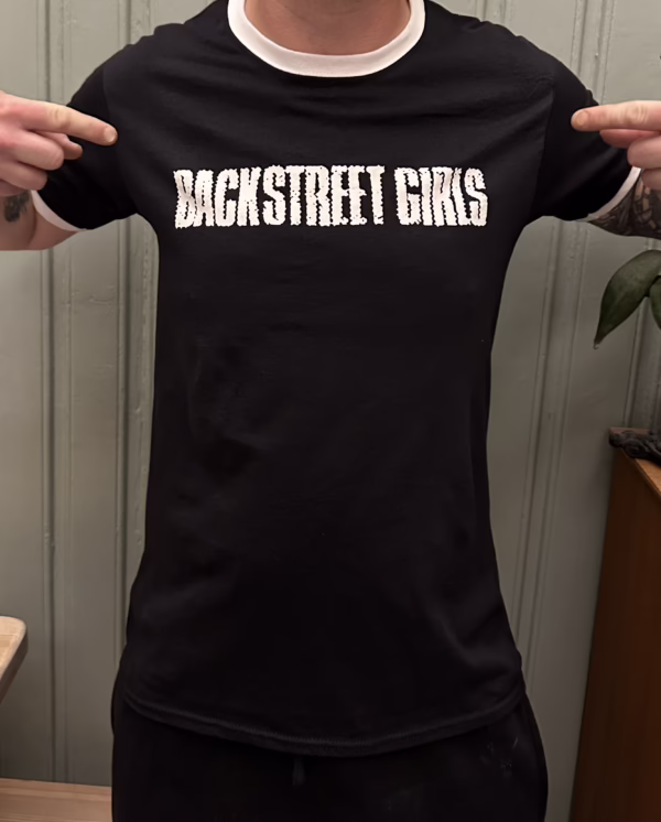 Backstreet Girls - T-skjorte - Hvite kanter m/logo på kassa - Bilde 3