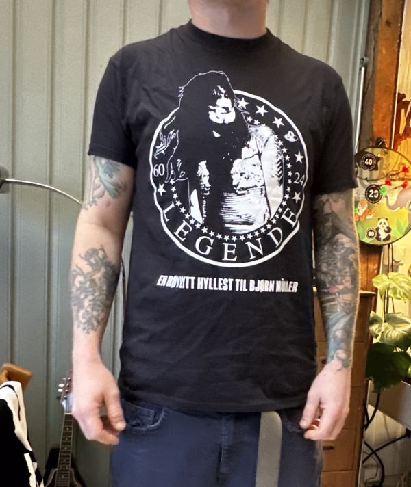 Hyller Müller - En høylytt hyllest til Bjørn Müller - Svart